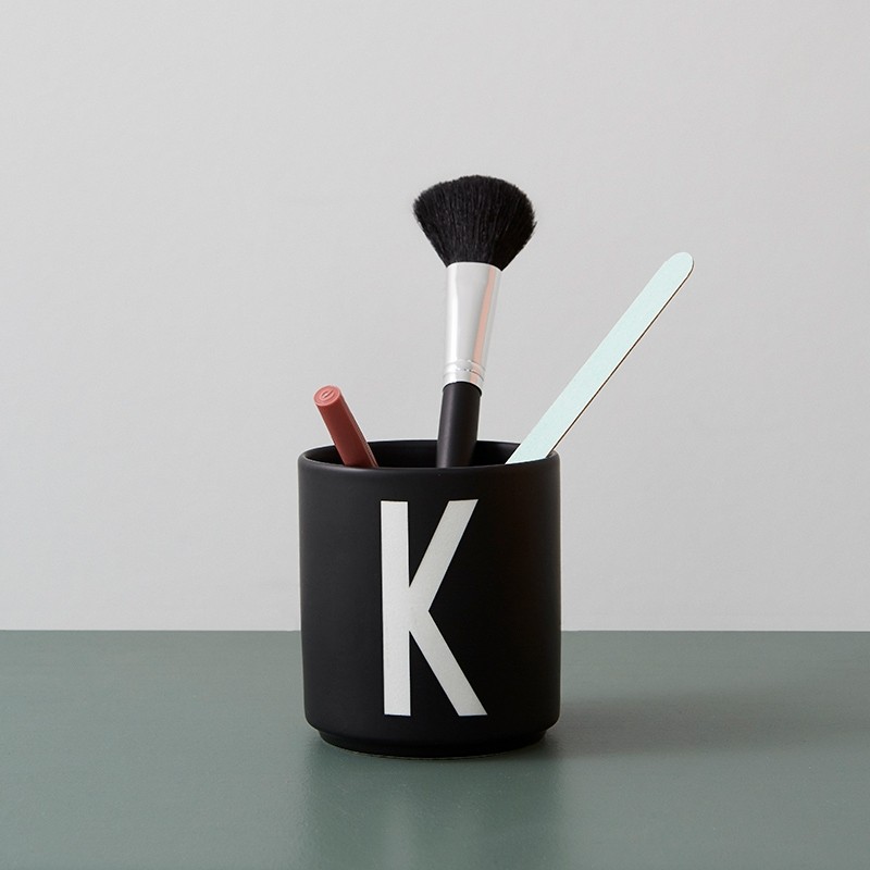 DesignLettersPorcelnKopSort-31