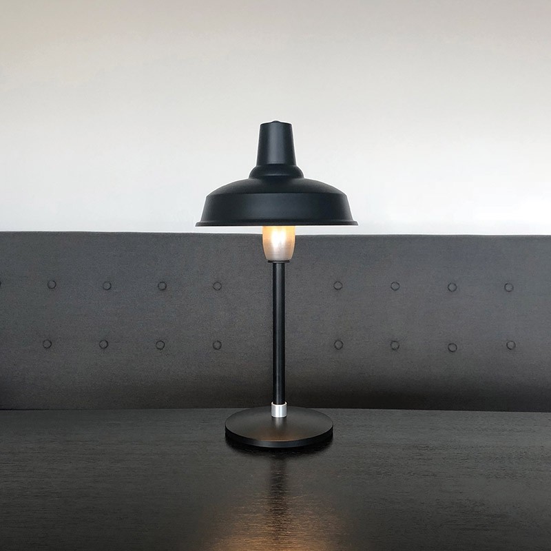 EleanorHomeHobsonBordlampeSortMetal-31