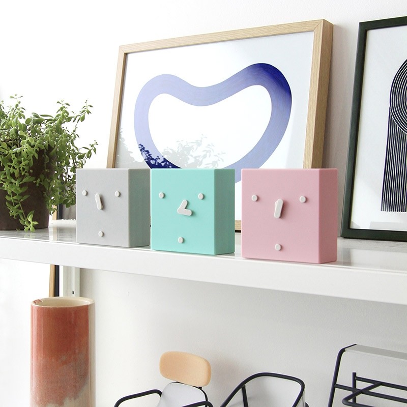 EOFaceClock2610Pink-31