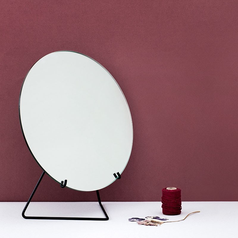 MoebeBordspejlLilleSort-316