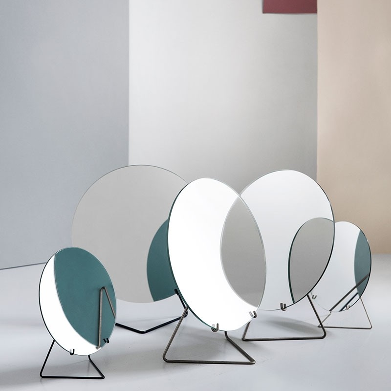 MoebeBordspejlLilleSort-316