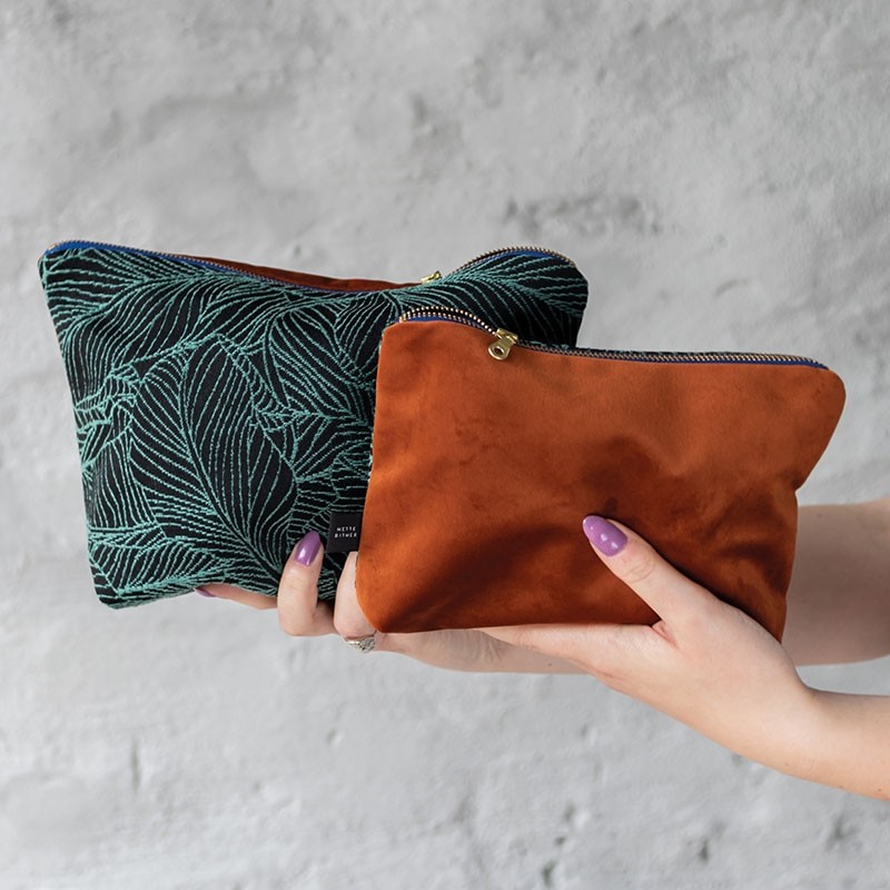 MetteDitmerVENUSToilettaskeGreenLeavesRust-31