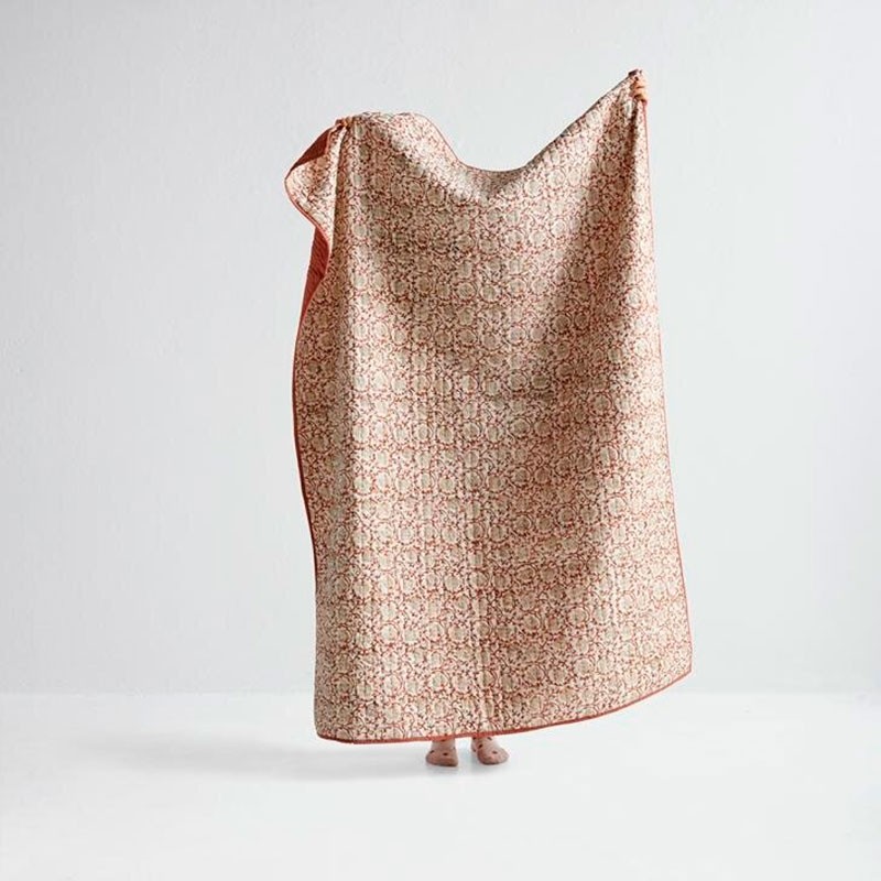 NordalHndquiltetTppeBlomsterTerracotta-31