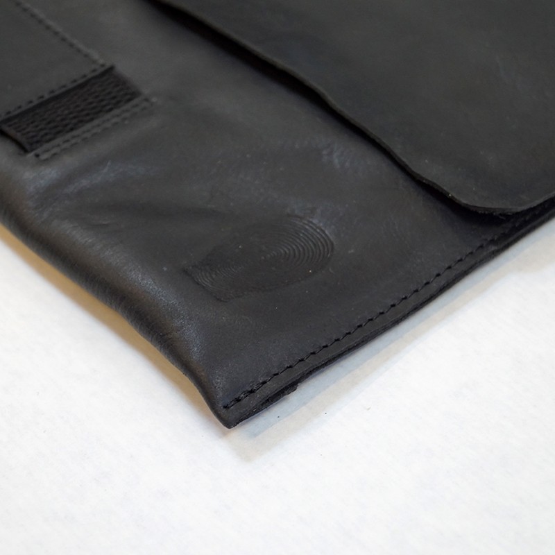 TrademarkLivingLeviLderSleeve15Sort-31